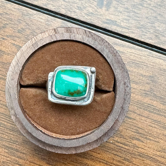 Minimalist Turquoise Ring