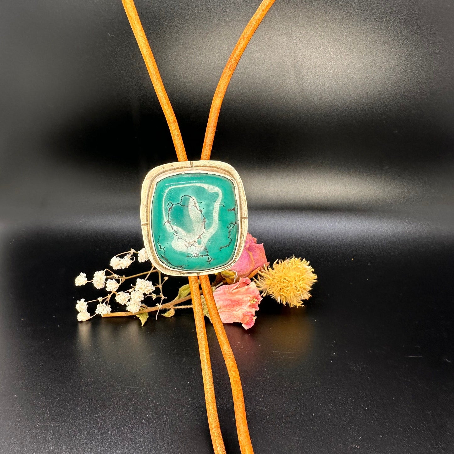 Vibrant Turquoise Bolo Tie