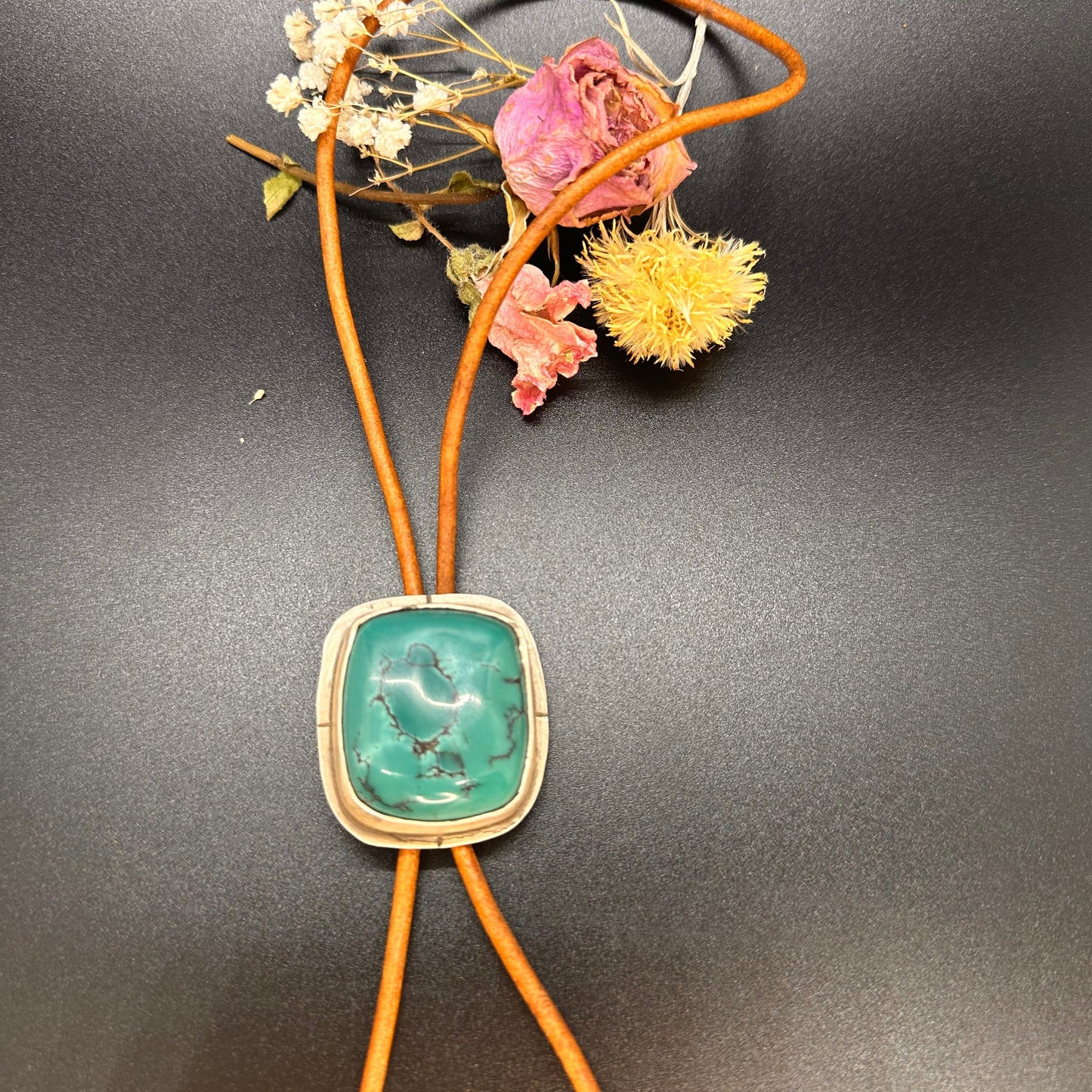 Vibrant Turquoise Bolo Tie