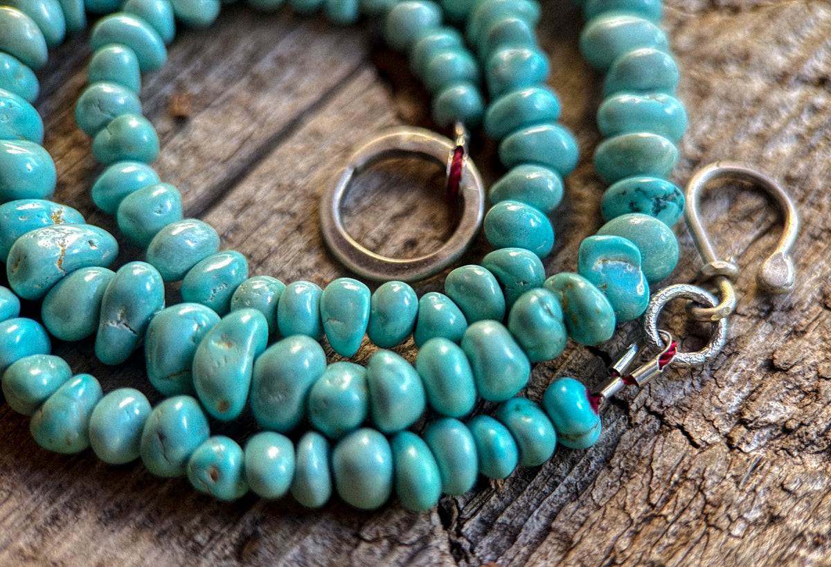Lone Mountain Turquoise Beaded Necklace | Sterling Silver | 18"