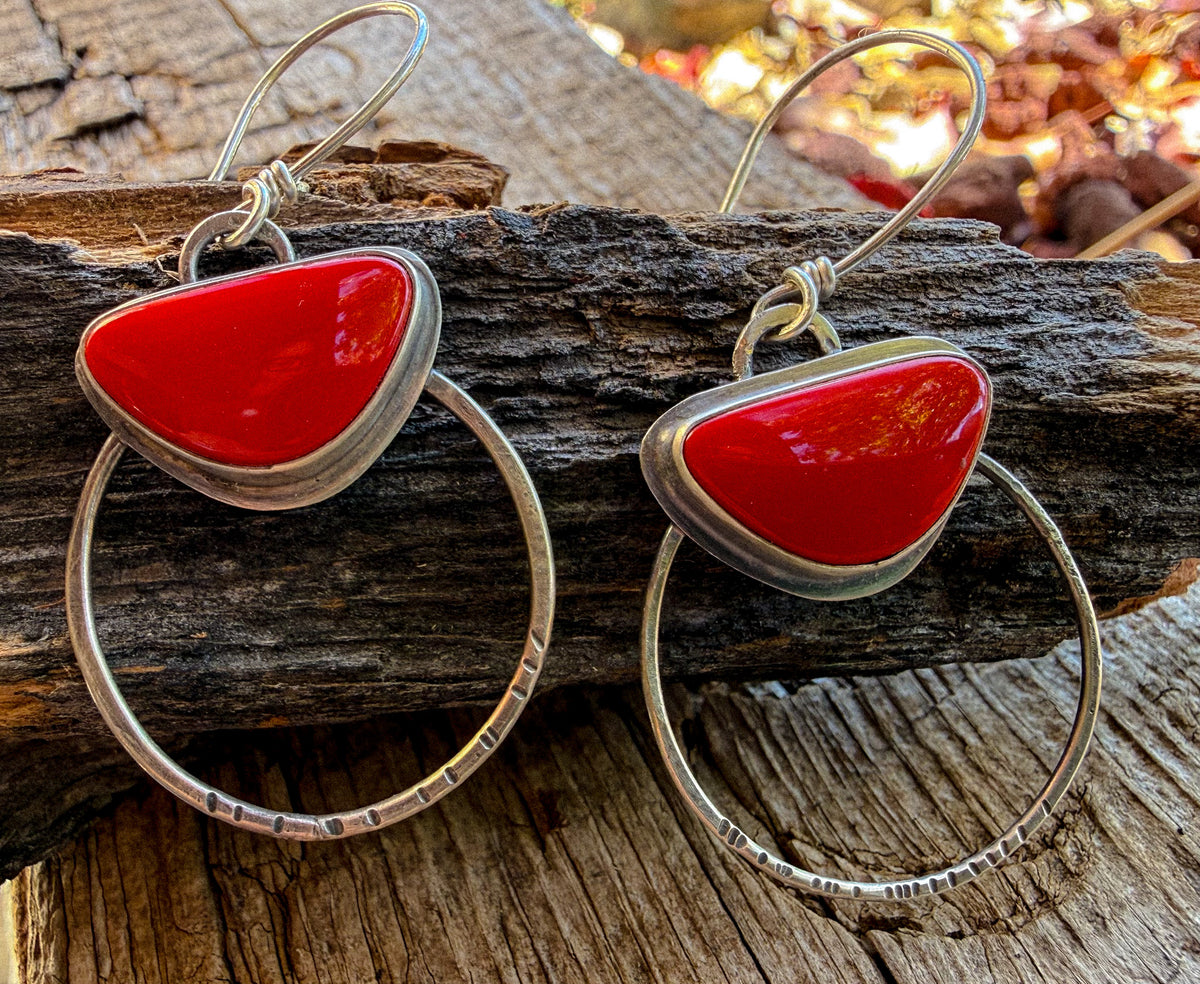 Red Rosarita triangle stones set on sterling silver hoop earrings, 1" in diameter, and 2 1/4" drop length